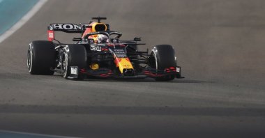 Dutch Formula One driver Max Verstappen of Red Bull Racing in action during the 2021 Formula One Grand Prix of Abu Dhabi at Yas Marina Circuit in Abu Dhabi, United Arab Emirates, Dec. 12, 2021. (EPA File Photo)