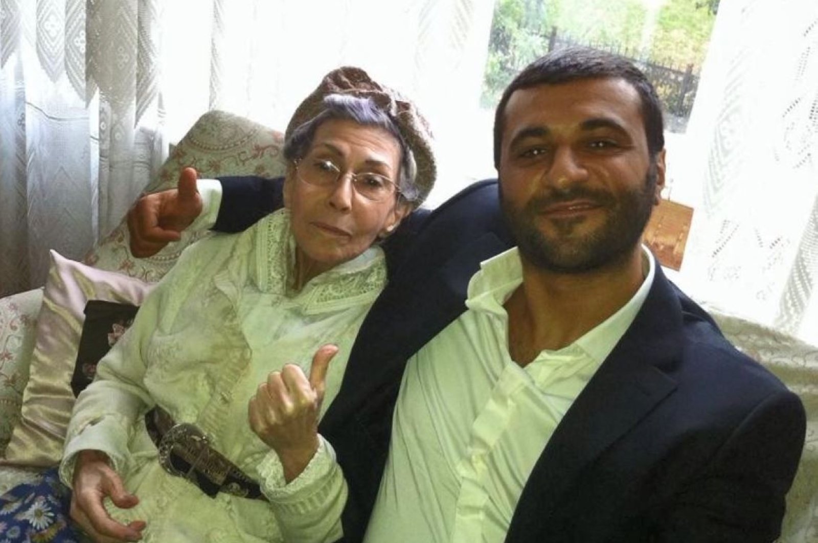 Pria Turki, yang menikahi wanita 52 tahun lebih tua darinya, menghadapi gugatan