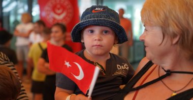 Ukrainian children brought from the war-torn country celebrate May 19, Commemoration of Atatürk, Youth and Sports Day, Antalya, Turkey, May 19, 2022. (Photo courtesy of Yunus Emre Institute)