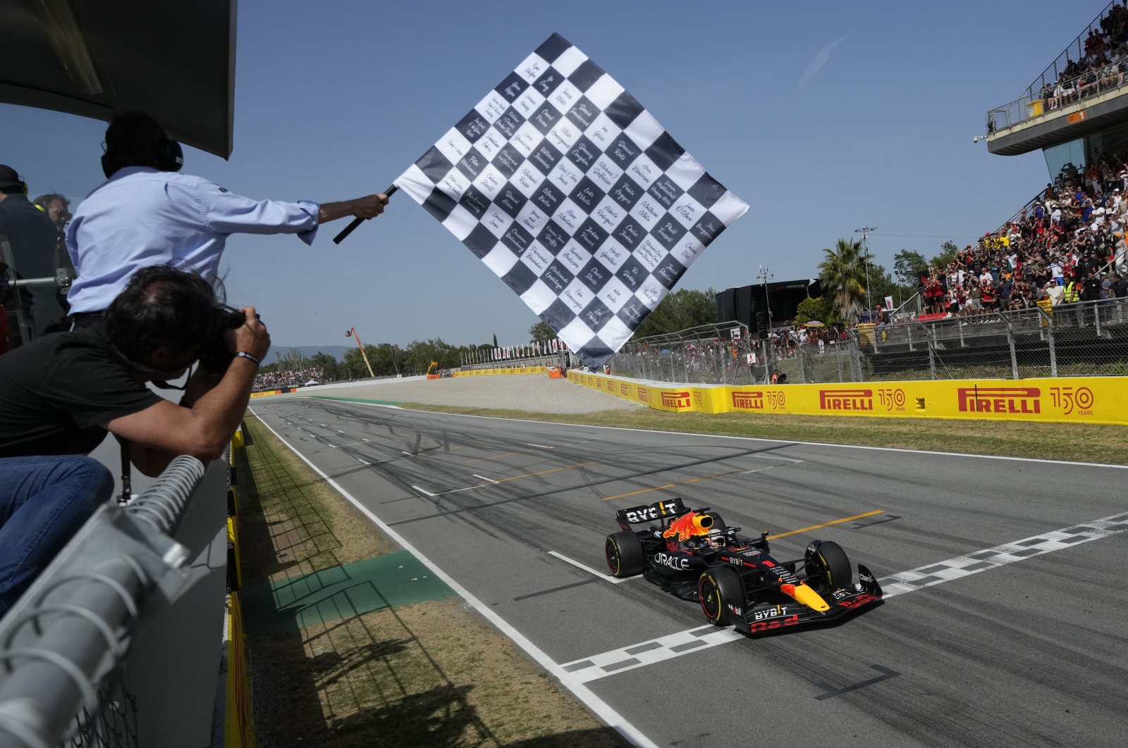 Verstappen memimpin kejuaraan dengan kemenangan di Formula 1 GP Spanyol