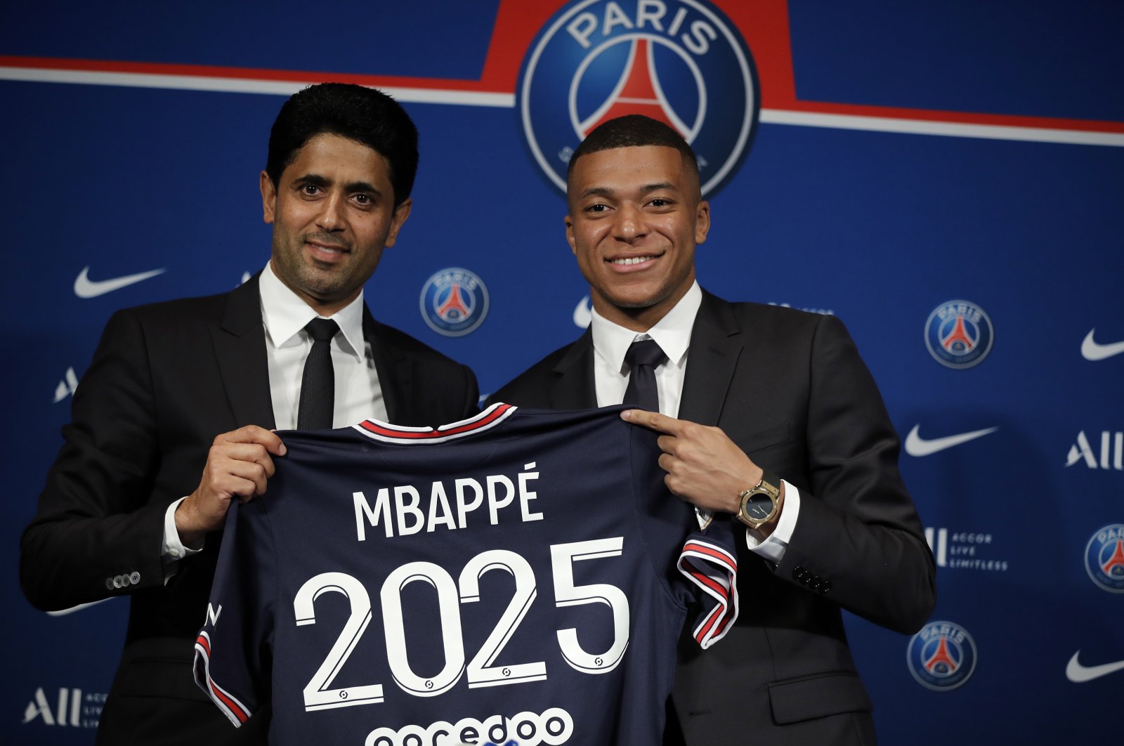 Mbappe berkonsultasi dengan Macron mengenai kesepakatan PSG setelah Real Madrid ditolak