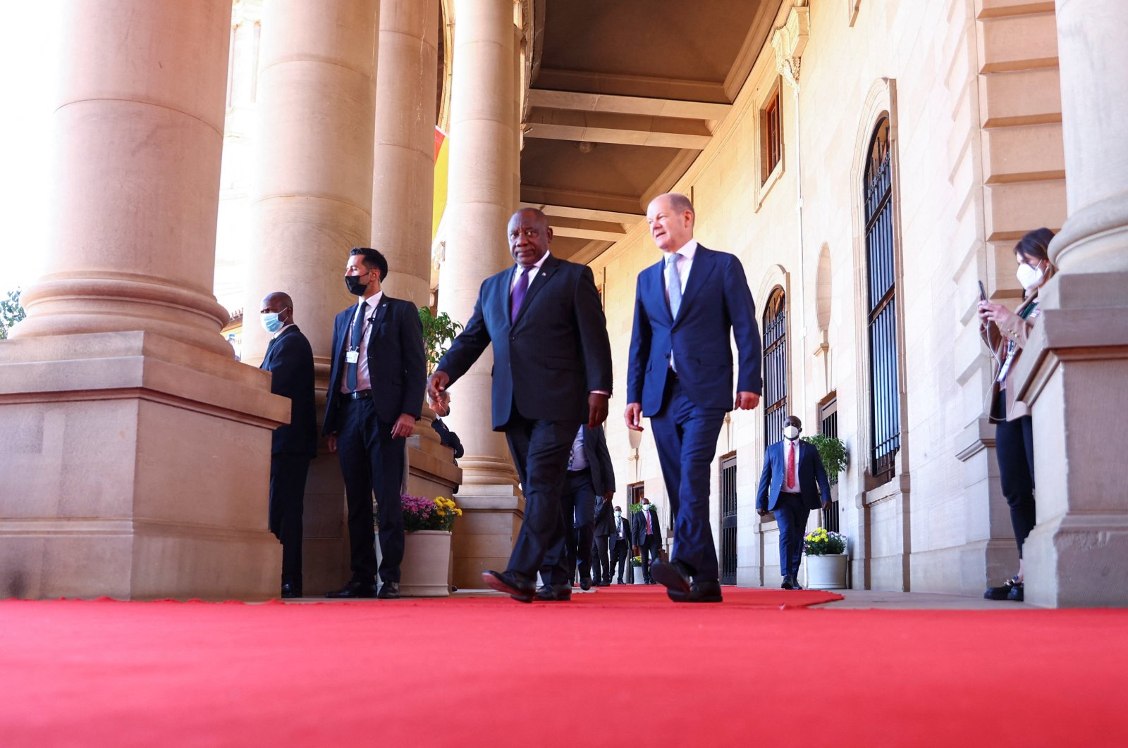 German Chancellor Olaf Scholz and South African President Cyril Ramaphosa arrive for a joint news conference during Scholz&#039;s state visit to the governments&#039; Union building in Pretoria, South Africa, May 24, 2022. (Reuters Photo)