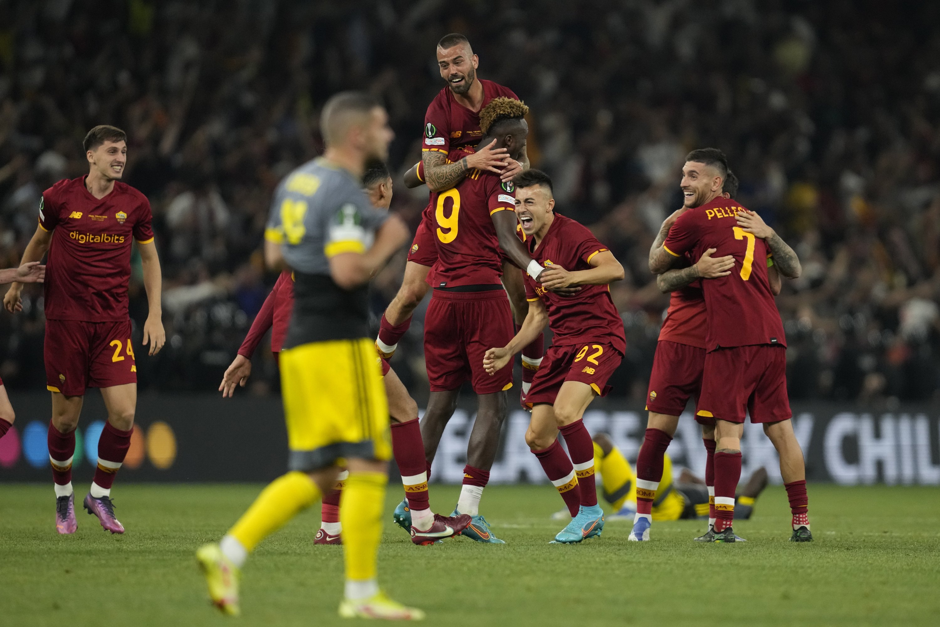 Roma players celebrate winning the Europa Conference League final soccer match between AS Roma and Feyenoord at National Arena in Tirana, Albania, May 25, 2022. (AP Photo)