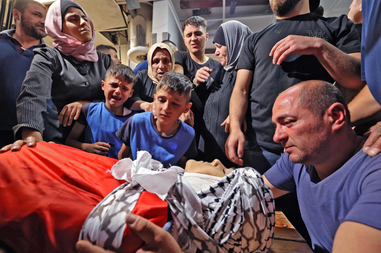 Pasukan Israel membunuh anak di bawah umur Palestina di Tepi Barat