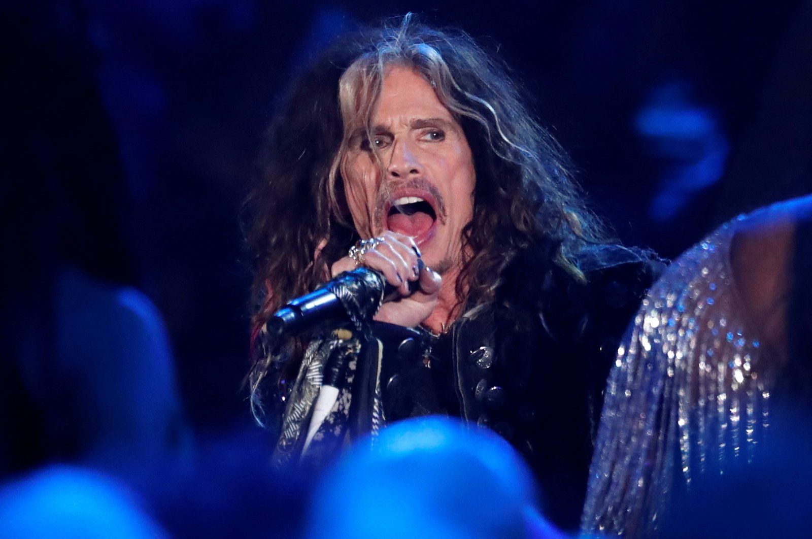 Penyanyi Steven Tyler masuk rehabilitasi, Aerosmith batalkan konser
