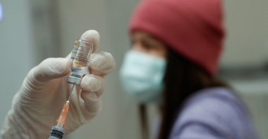 A nurse prepares a dose of the Sinovac&#039;s CoronaVac COVID-19 vaccine at a hospital in Istanbul, Turkey, Jan. 14, 2021. (Reuters Photo)