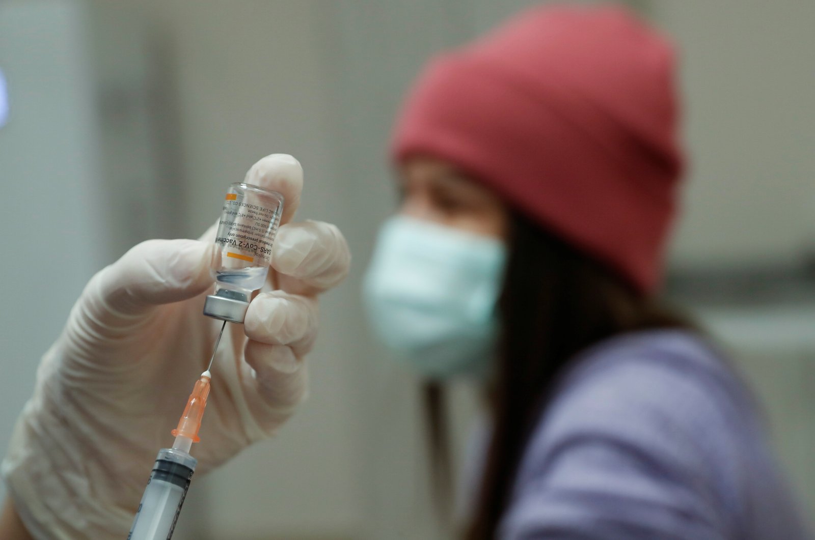 A nurse prepares a dose of the Sinovac&#039;s CoronaVac COVID-19 vaccine at a hospital in Istanbul, Turkey, Jan. 14, 2021. (Reuters Photo)