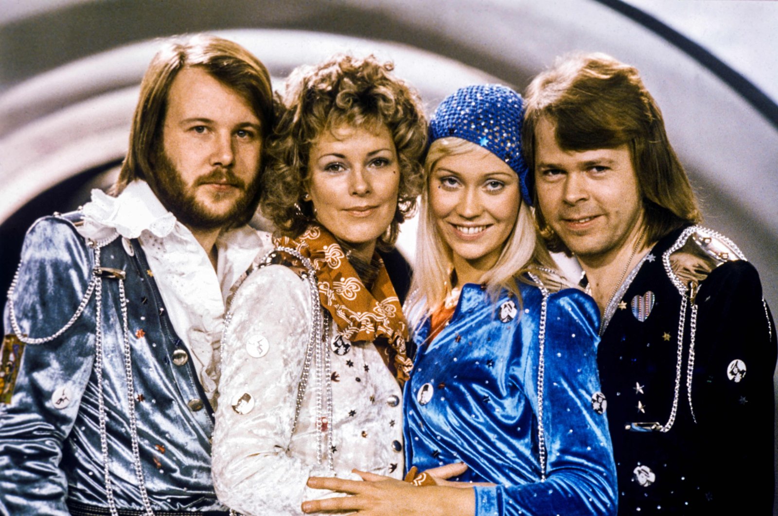 Abba with its members (L-R) Benny Andersson, Anni-Frid Lyngstad, Agnetha Faltskog and Bjorn Ulvaeus posing after winning the Swedish branch of the Eurovision Song Contest with their song &quot;Waterloo,&quot; Stockholm, Sweden, Feb. 9, 1974. (AFP File Photo)