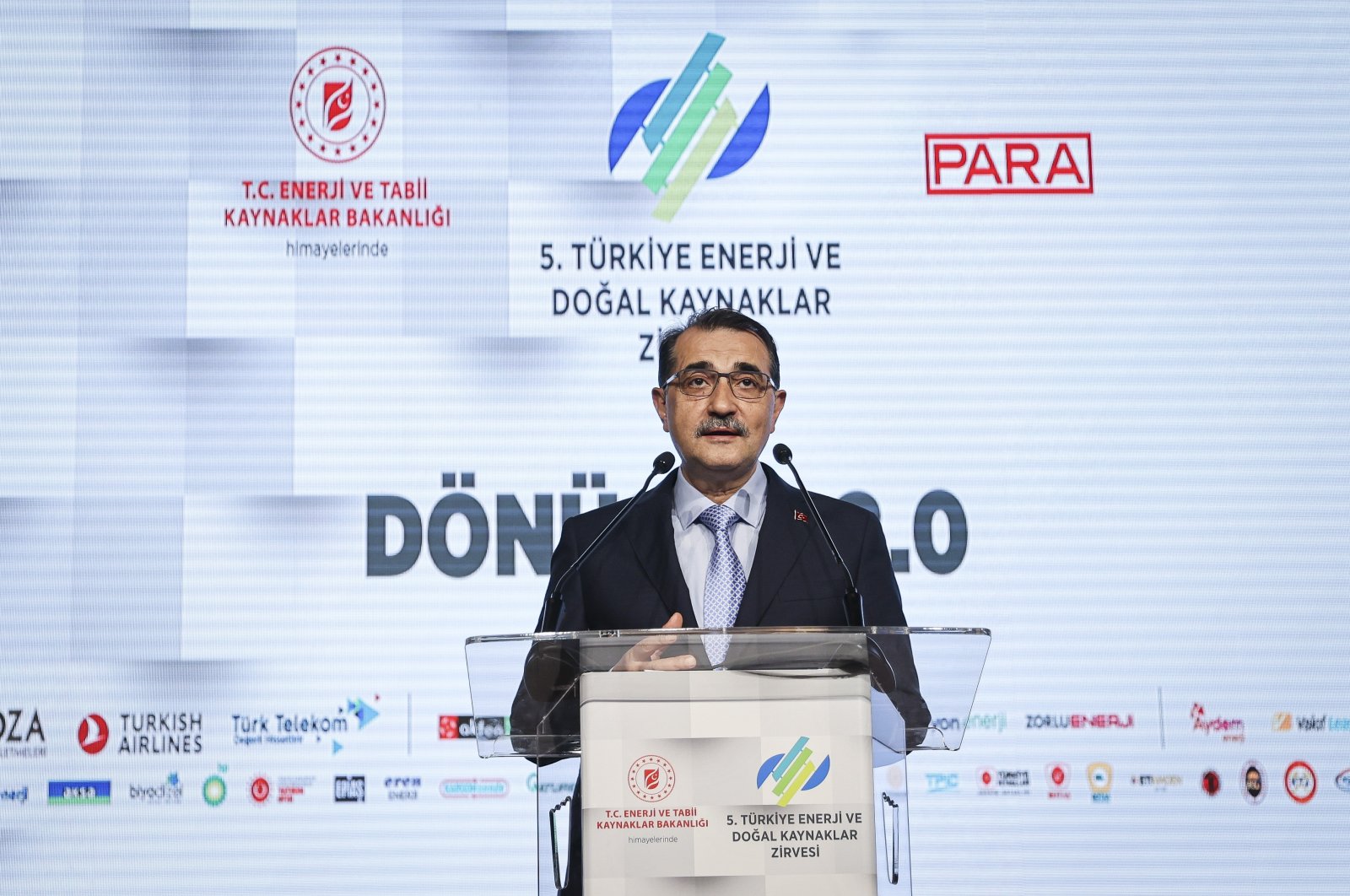 Energy and Natural Resources Minister Fatih Dönmez speaks at the 5th Energy and Natural Resources Summit, Istanbul, Turkey, May 27, 2022. (AA Photo)