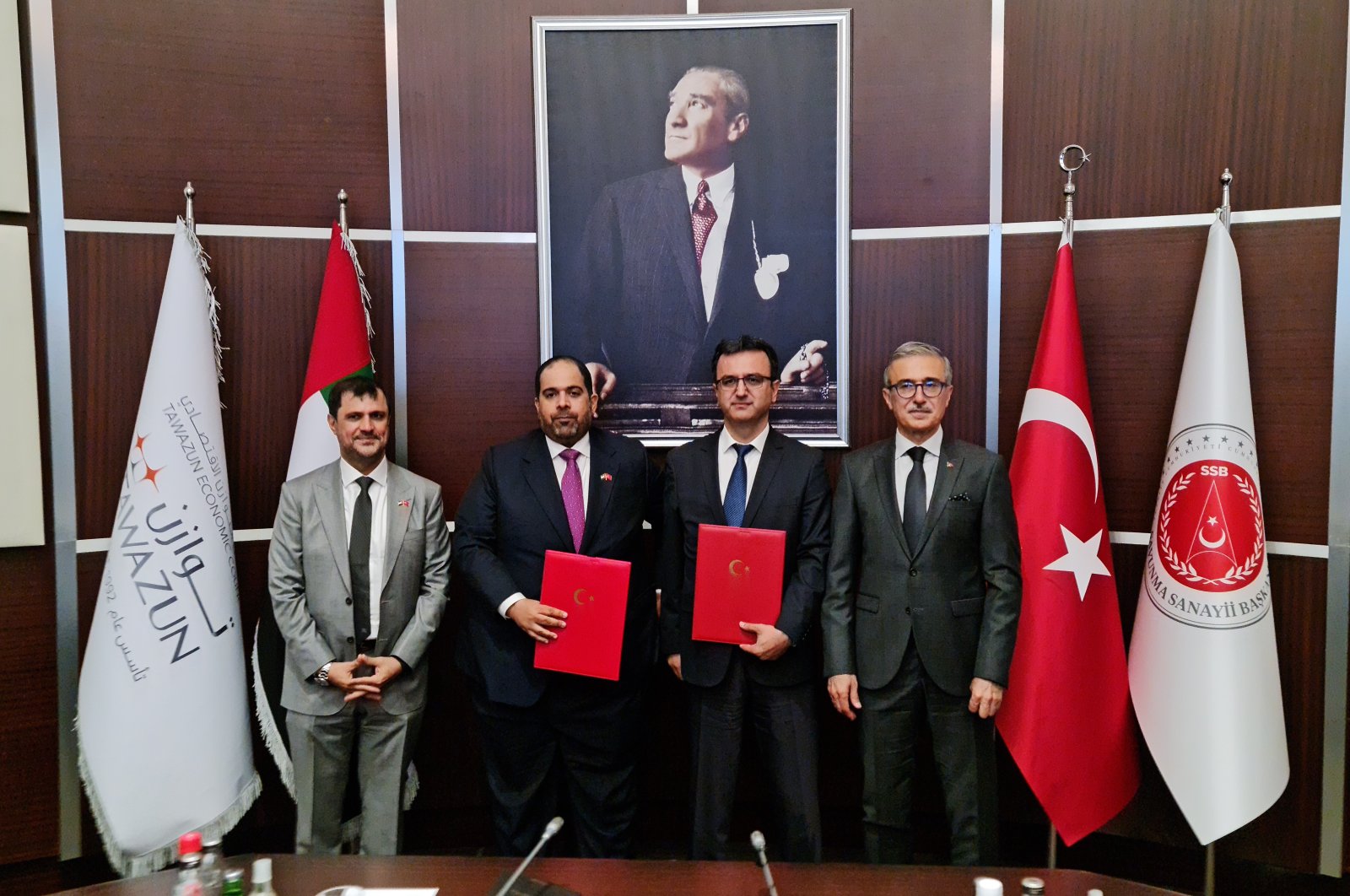 Turkish and BAE officials during the signing ceremony of the MoUs in Ankara, Turkey, May 30, 2022. (AA Photo)