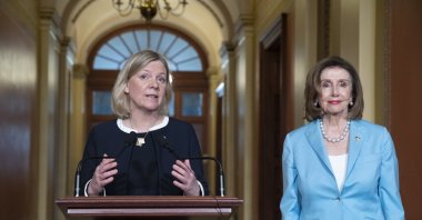 US Speaker of the House Nancy Pelosi (R) listens to Prime Minister of Sweden Magdalena Andersson (L) deliver remarks outside Pelosi's office before their meeting on Capitol Hill in Washington, D.C., U.S., 19 May 2022. (EPA)