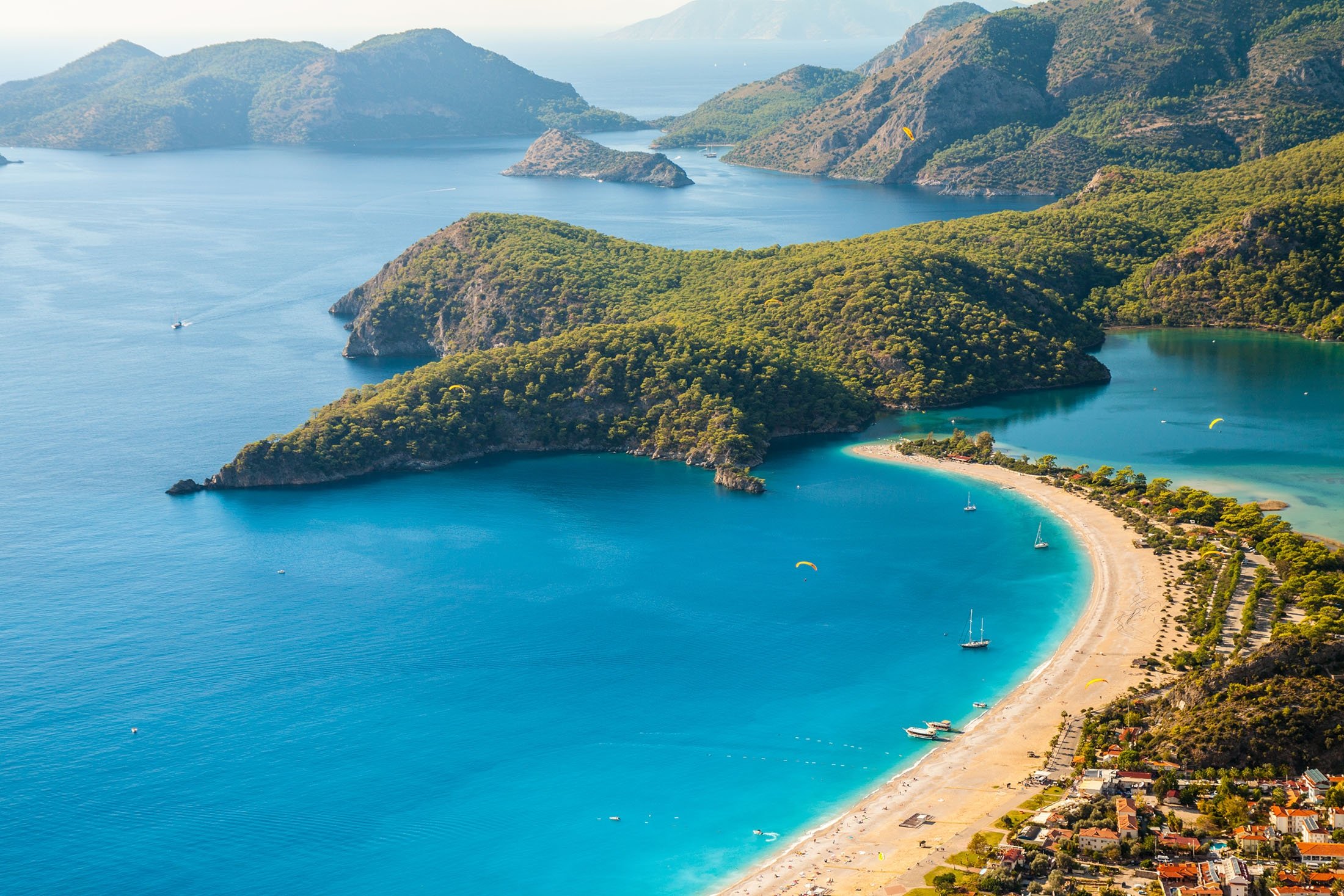 Fethiye Muğla mencakup beragam geografi dan sejarah.  (Foto Shutterstock)