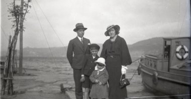 Peter Dimiter Hristoff and his family. (Courtesy of YKKSY) 