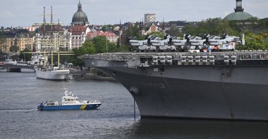 The U.S. amphibious assault ship USS Kearsarge is seen in central Stockholm, Sweden, June 3, 2022. (EPA Photo)