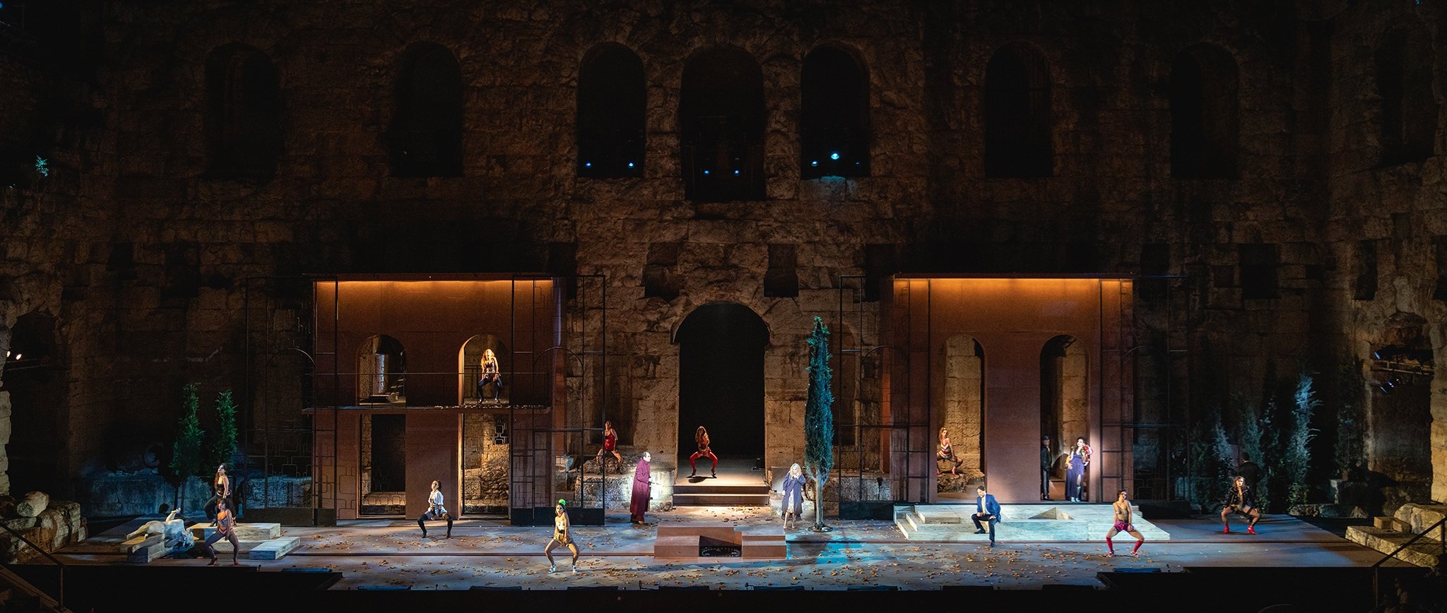 Ansambel Opera Nasional Yunani menampilkan Verdi's 