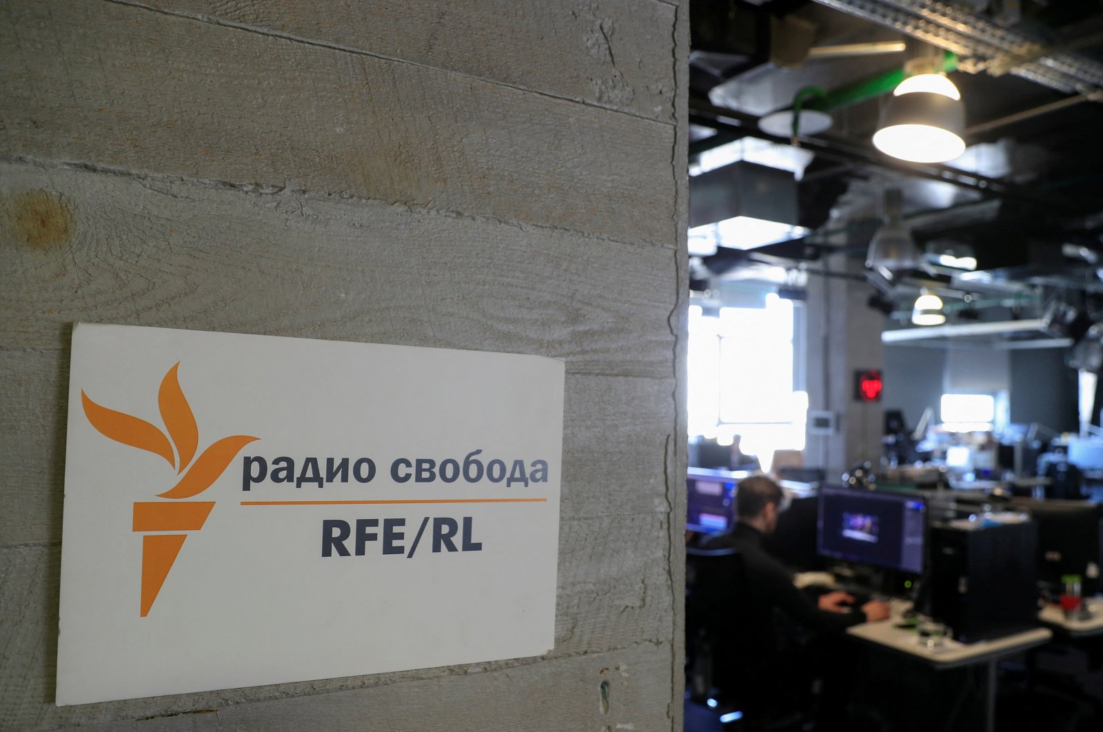 A view of Radio Free Europe/Radio Liberty&#039;s (RFE/RL) newsroom in Moscow, Russia, April 6, 2021. (Reuters File Photo)