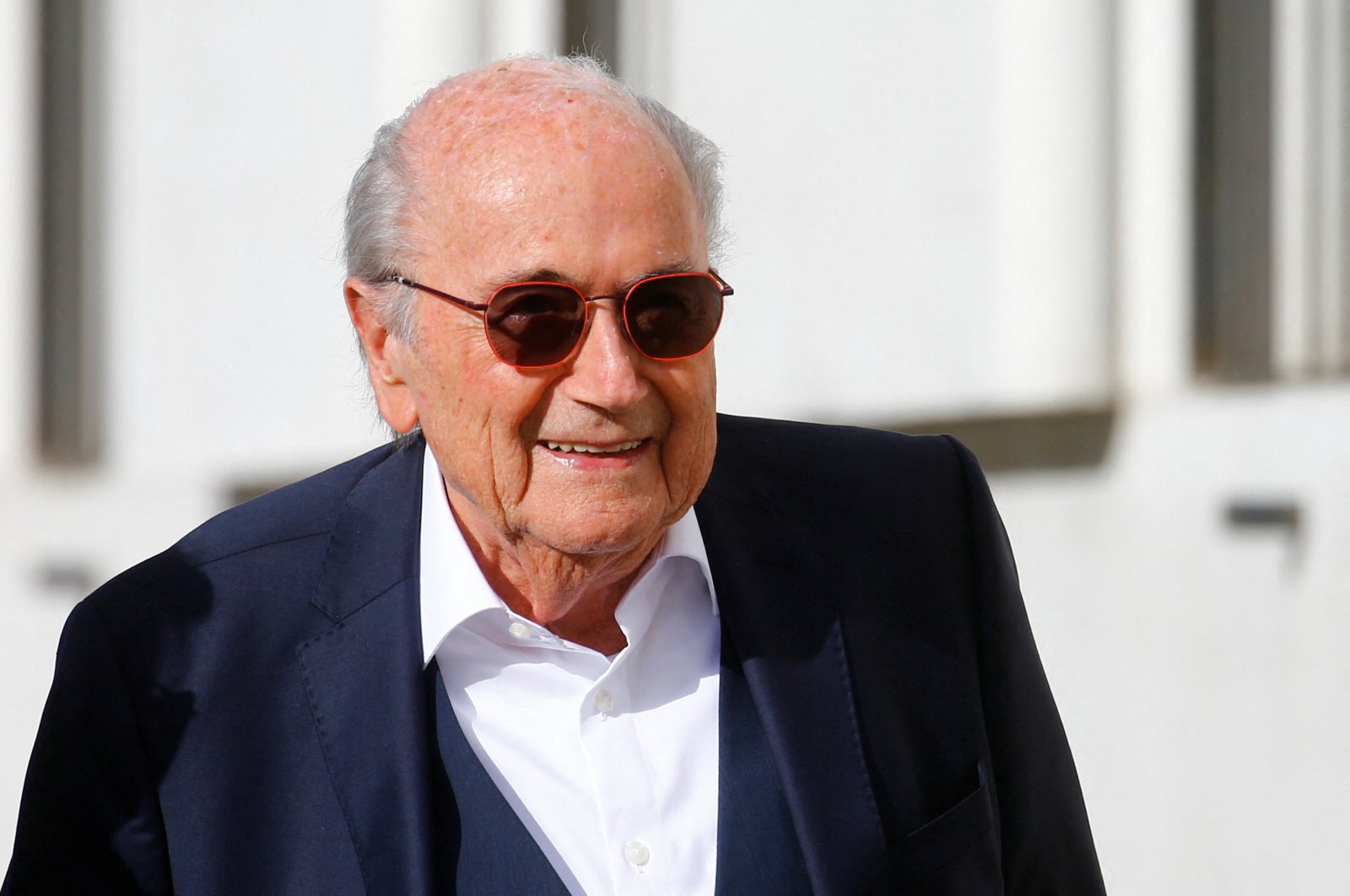 Interogasi tertunda karena Blatter ‘terlalu sakit’ untuk bersaksi dalam persidangan penipuan