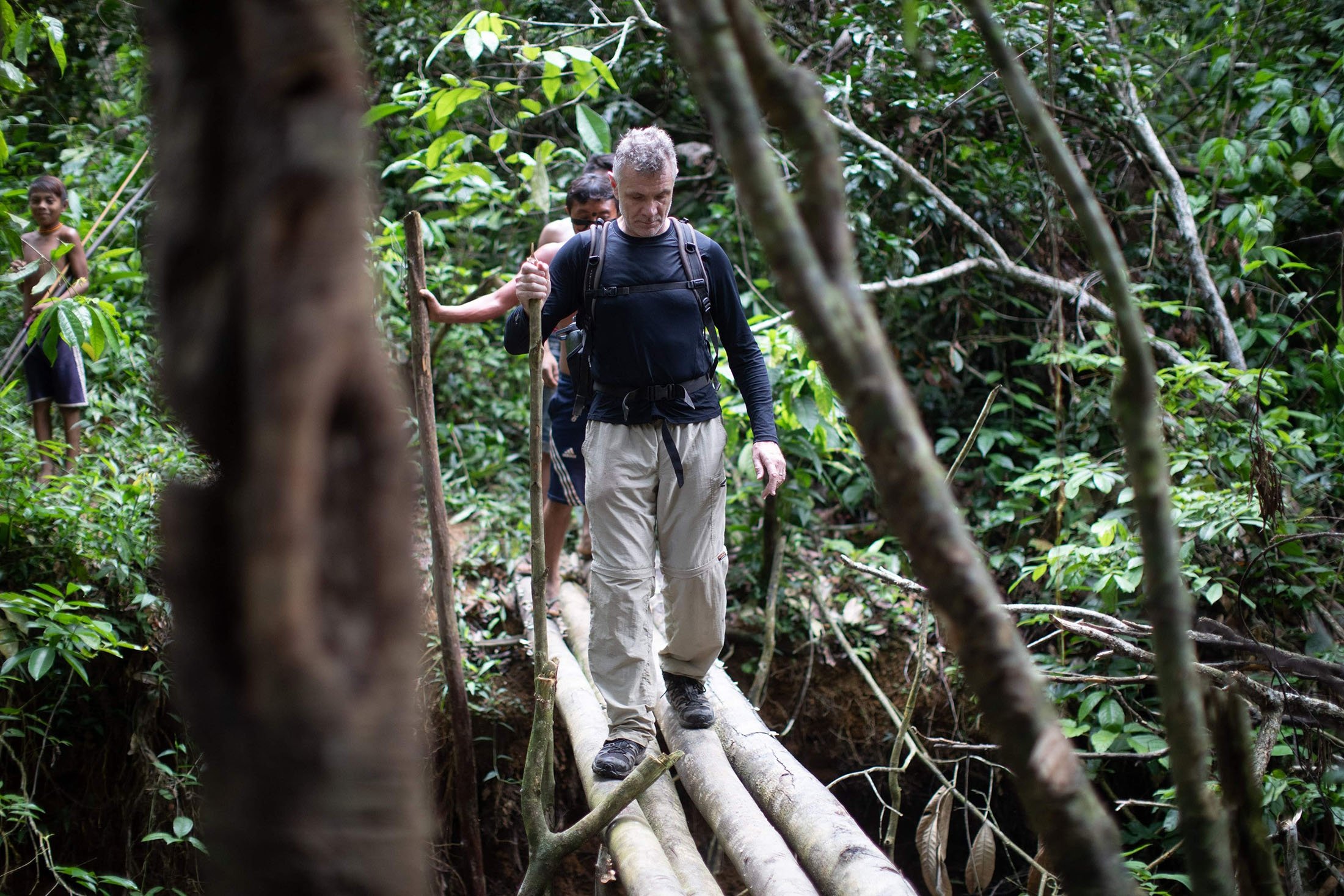 Koresponden asing veteran Dom Phillips mengunjungi Aldeia Maloca Papiu, Negara Bagian Roraima, Brasil, 16 November 2019. (AFP Photo)