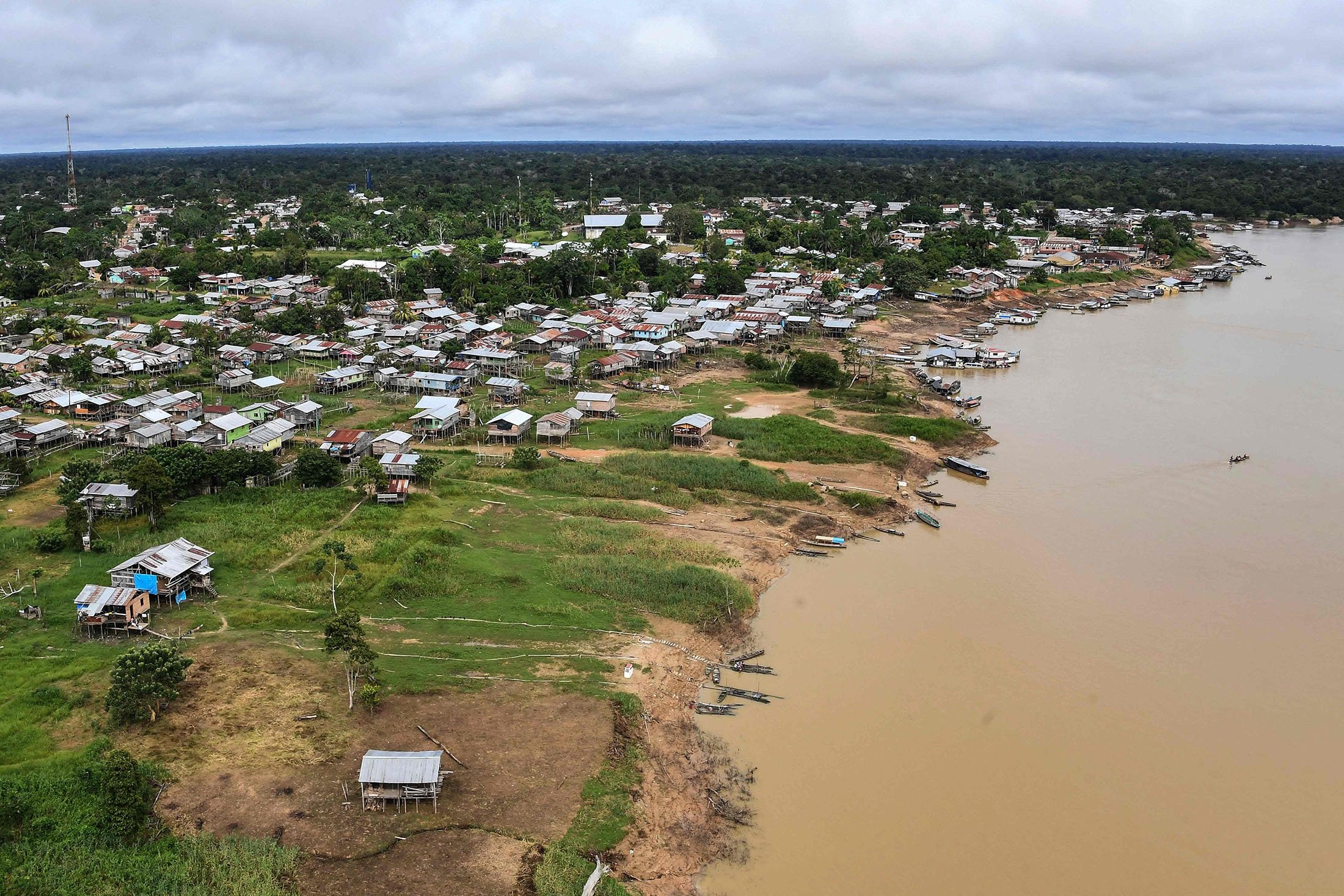 Sungai Javari di Atalaia do Norte, negara bagian Amazonas, Brasil utara, 20 Juni 2020. (AFP Photo)