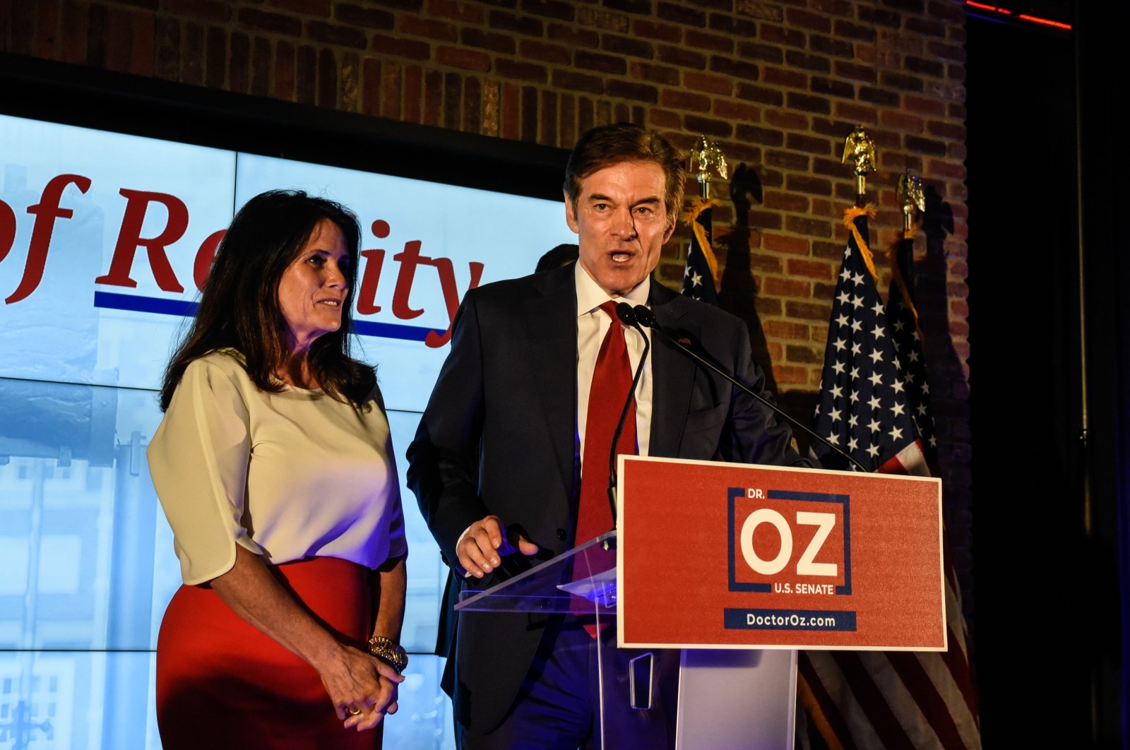 Dr. Oz memenangkan pemilihan pendahuluan Senat AS setelah penghitungan ulang