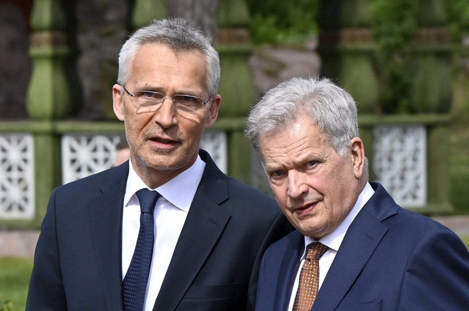 Finnish President Sauli Niinistِ (R) and NATO Secretary-General Jens Stoltenberg are pictured during the Kultaranta Talks hosted by the Finnish president at the presidential summer residence Kultaranta in Naantali, Finland, June 12, 2022. (AFP Photo)
