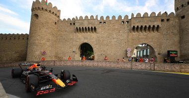 Red Bull's Dutch driver Max Verstappen steers his car during the qualifying session for the Formula One Azerbaijan Grand Prix, Baku, Azerbaijan, June 11, 2022. (AFP Photo)