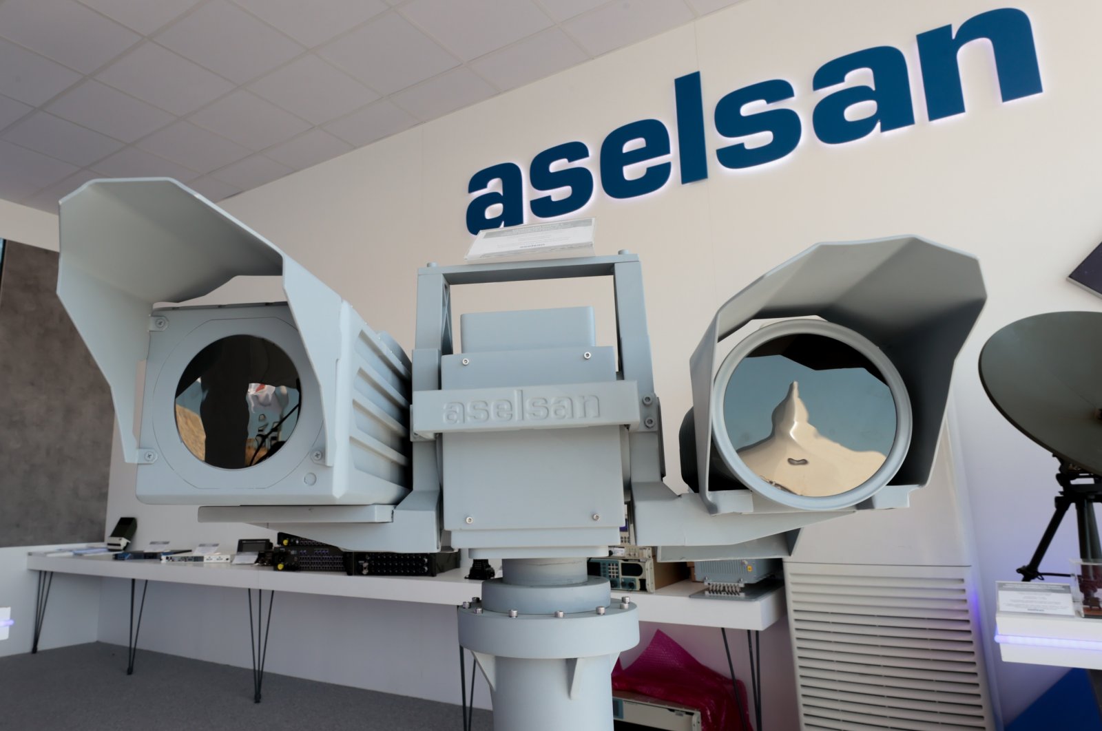 Sistem elektro-optik Aselsan berfungsi sebagai mata angkatan laut Turki