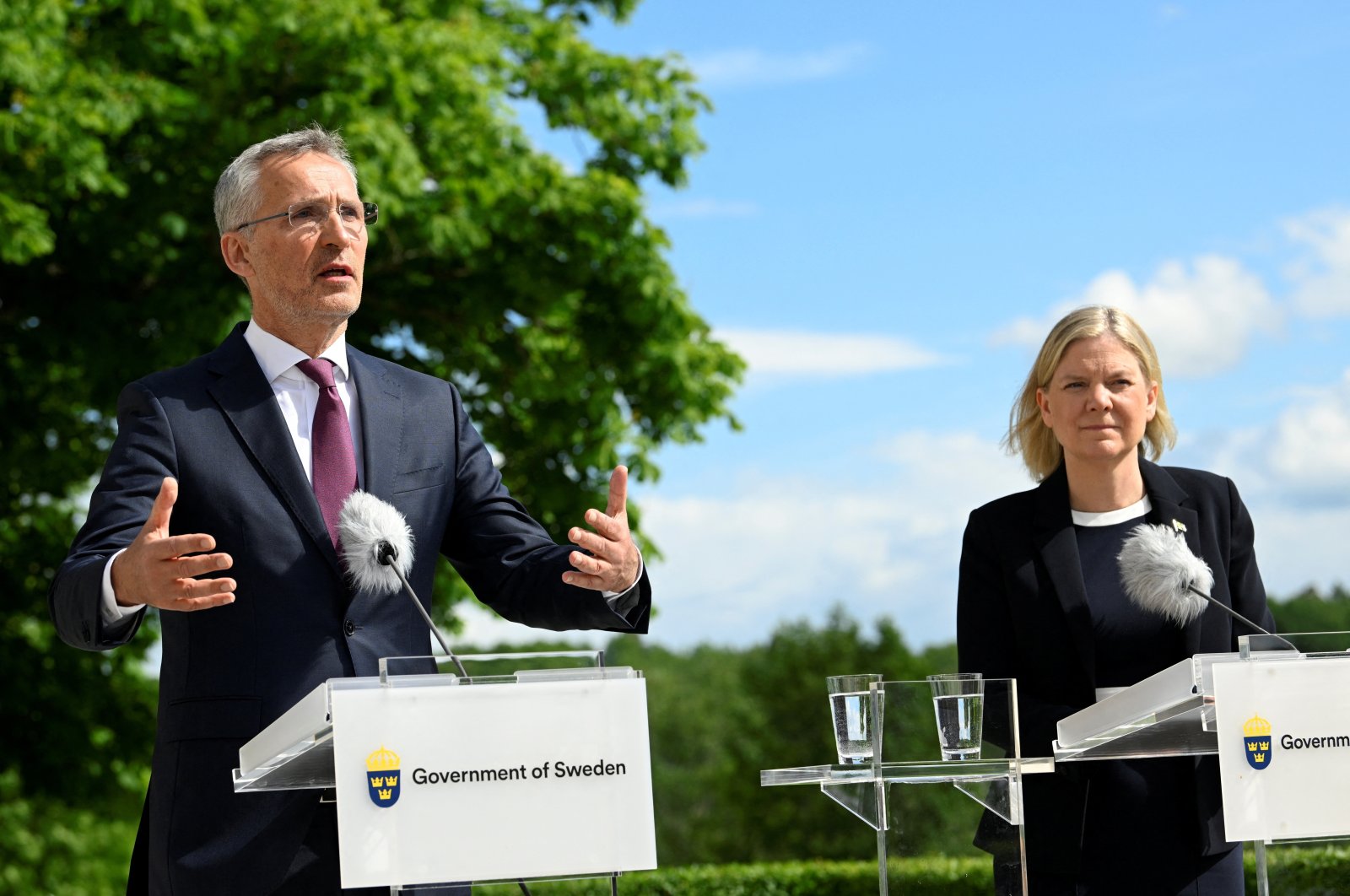 NATO Secretary-General Jens Stoltenberg (L) and Sweden&#039;s Prime Minister Magdalena Andersson give a news conference after their meeting, in Harpsund, Sweden, June 13, 2022. (Reuters Photo)