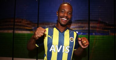 Fenerbahçe's newly signed midfielder Lincoln Henrique poses for a photo in Istanbul, Turkey, June 14, 2022. (IHA Photo)