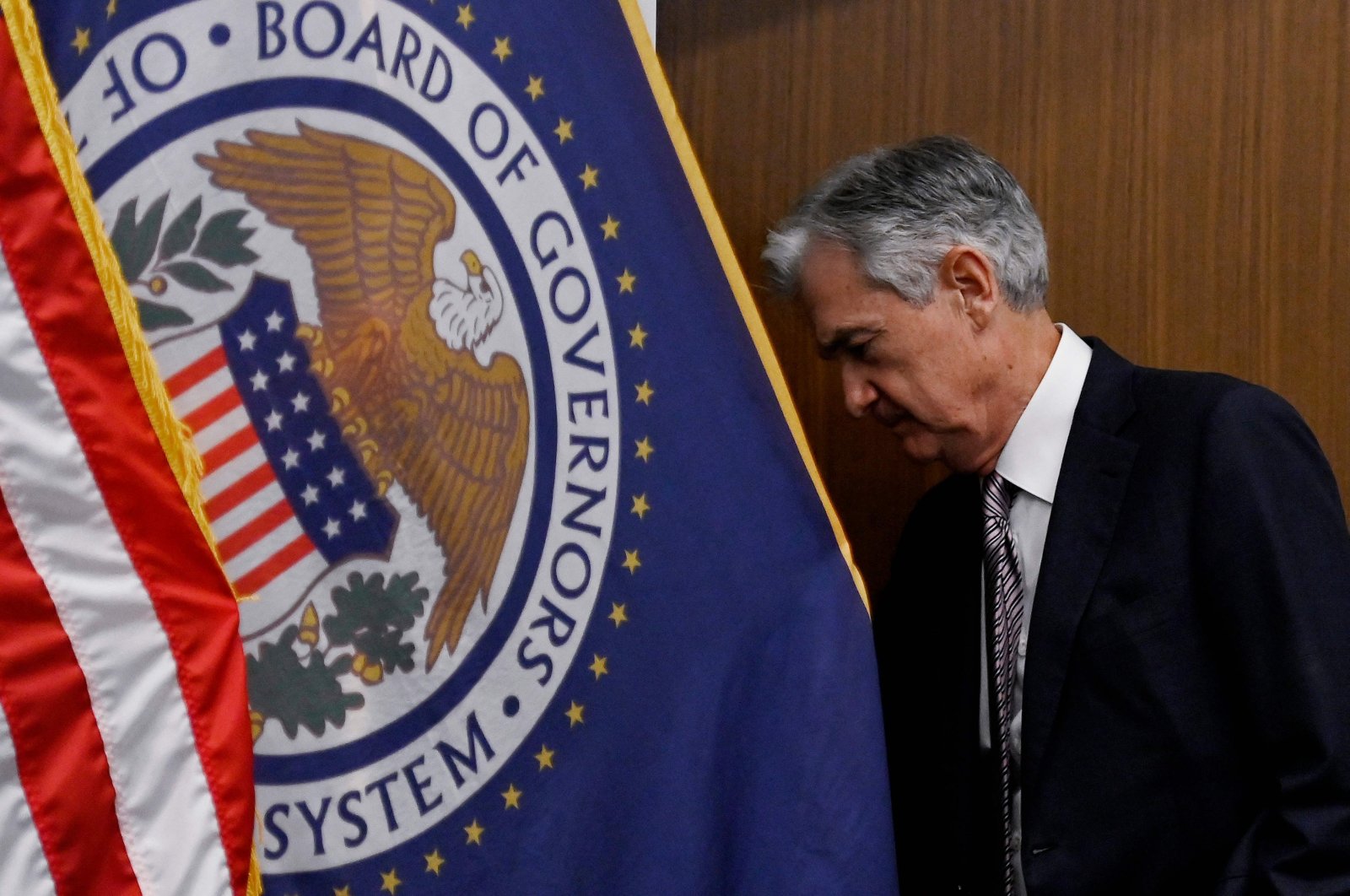 Jerome Powell departs after taking the oath of office for his second term as chair of the Board of Governors of the Federal Reserve (Fed) at the Fed Building in Washington, D.C., May 23, 2022. (AFP Photo)