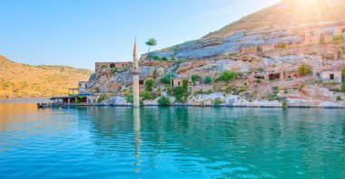 The old Halfeti was submerged with the construction of the Atatürk and Birecik dams, in Halfeti district, Şanlıurfa, southeastern Turkey. (Shutterstock Photo)