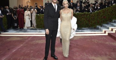 Kim Kardashian (R) and Pete Davidson attend the Metropolitan Museum of Art's Costume Institute benefit gala celebrating the opening of the "In America: An Anthology of Fashion" exhibition, New York, U.S., May 2, 2022. (AFP Photo)