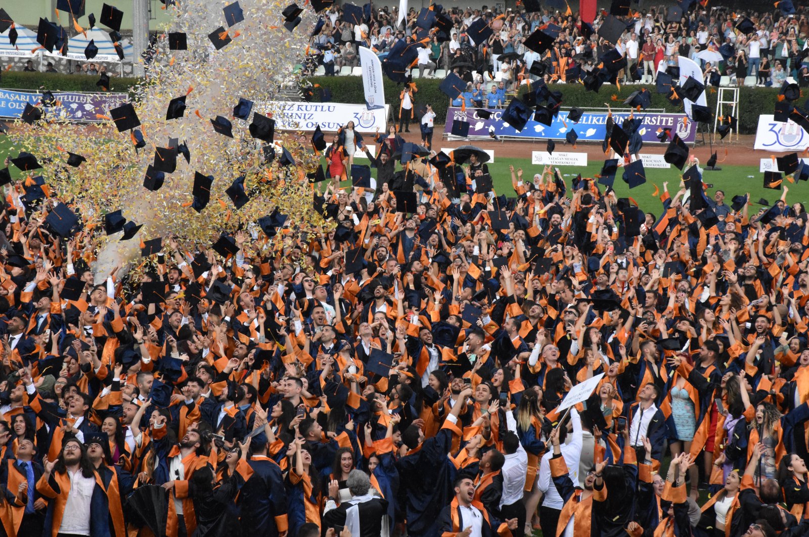 Students attend a graduation ceremony at Muğla Sıtkı Koçman University, in Muğla, southwestern Turkey, June 13, 2022. (AA PHOTO)