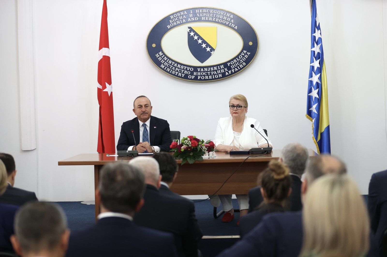 Foreign Minister Mevlüt Çavuşoğlu (L) and Foreign Minister of Bosnia-Herzegovina Bisera Turkovic (R) attend a joint press conference after meeting in Sarajevo, Bosnia-Herzegovina, June 18, 2022. (AA Photo)