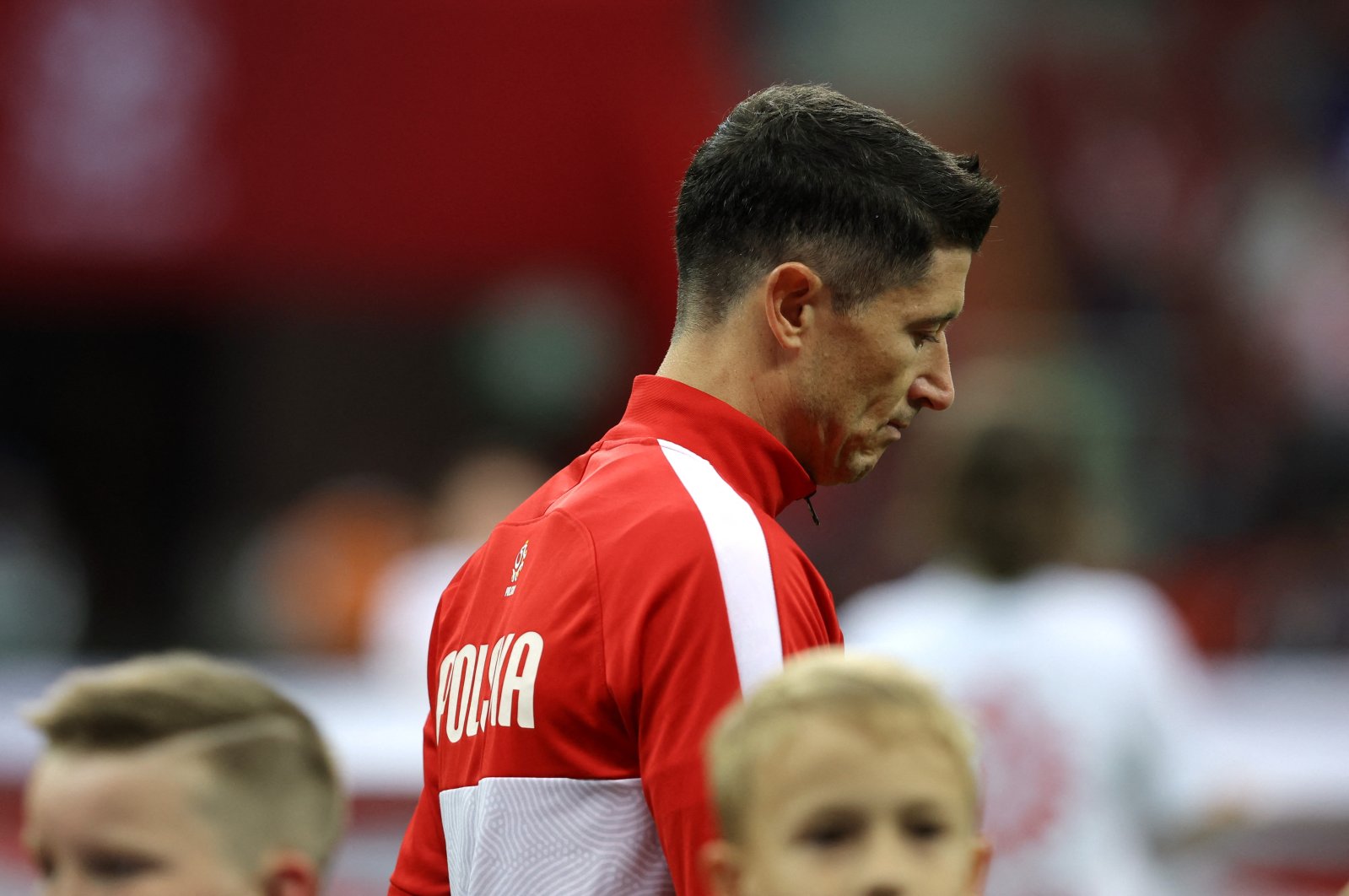 Lewandowski harus berkomitmen jika dia bertahan di Bayern: Voller