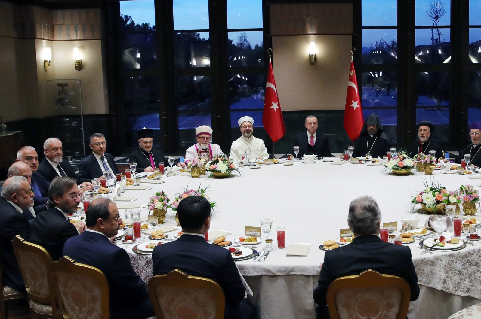 President Recep Tayyip Erdoğan (C) attends a dinner with representatives of various Turkish minority communities, in the capital Ankara, Turkey, April 26, 2022. (AA Photo)