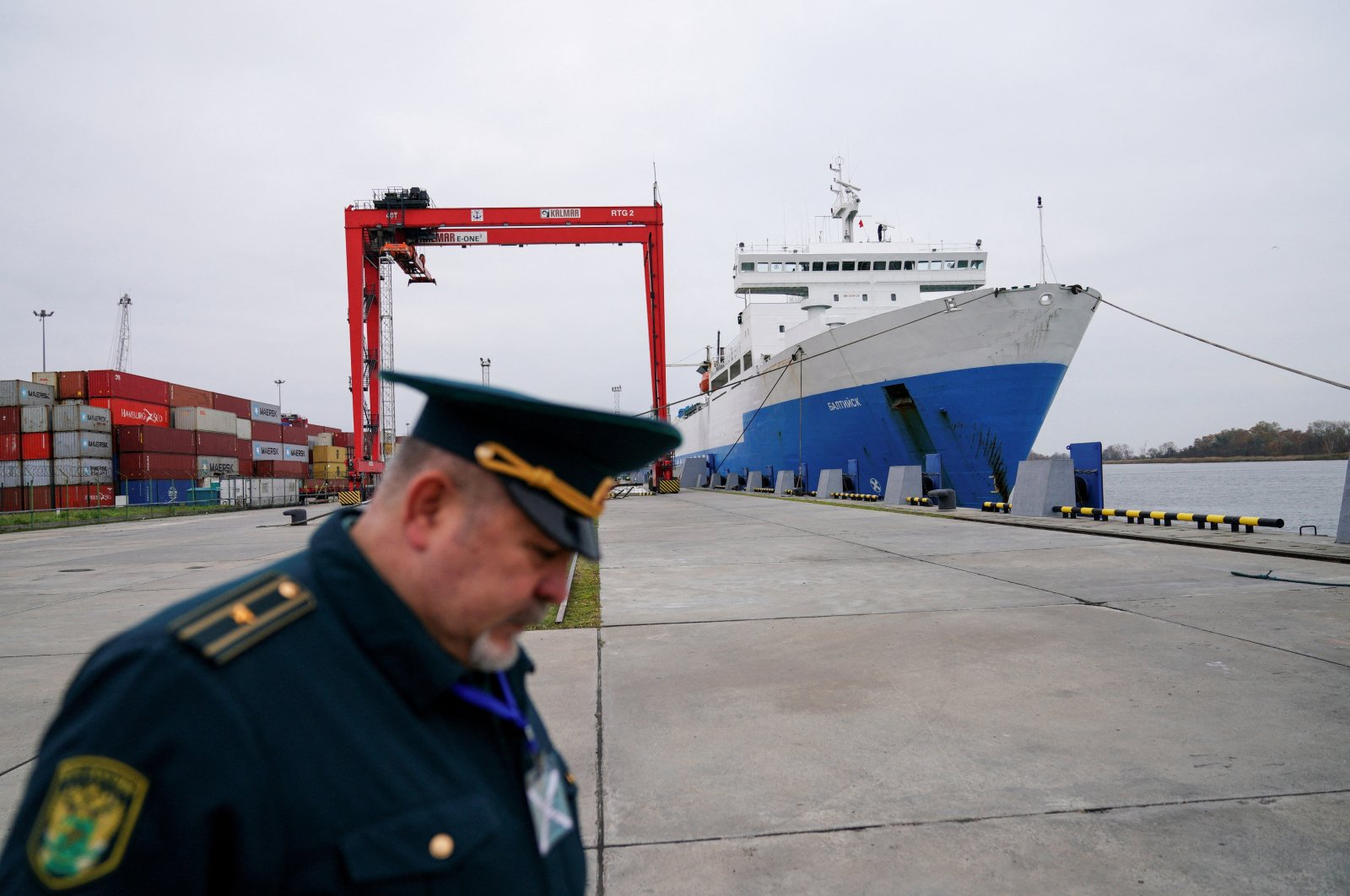 A Russian customs officer works at a commercial port in the Baltic Sea town of Baltiysk in the Kaliningrad region, Russia, Oct. 28, 2021. (Reuters Photo)