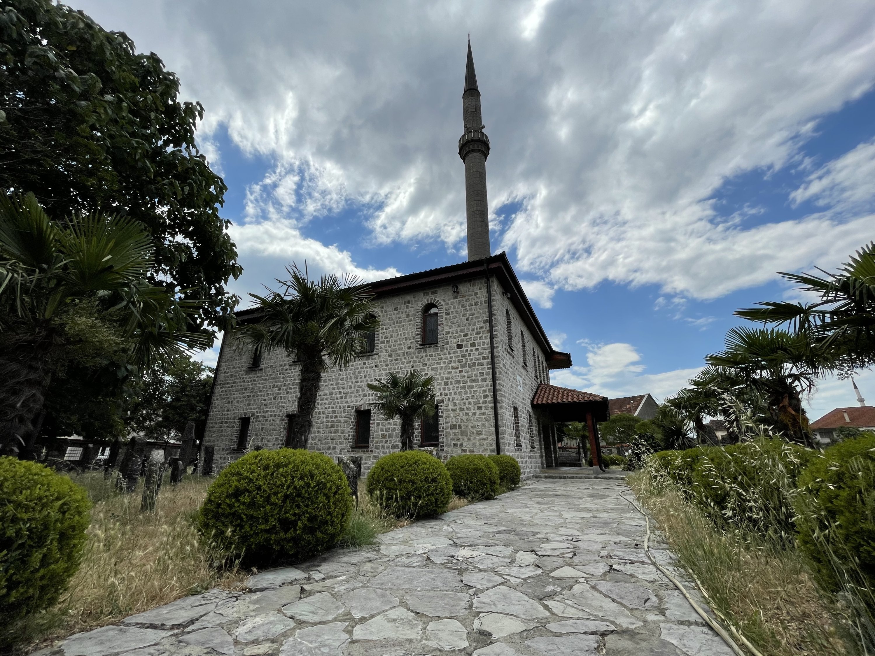 Pemandangan dari Masjid Nizam, Montenegro, 22 Juni 2022. (AA) 