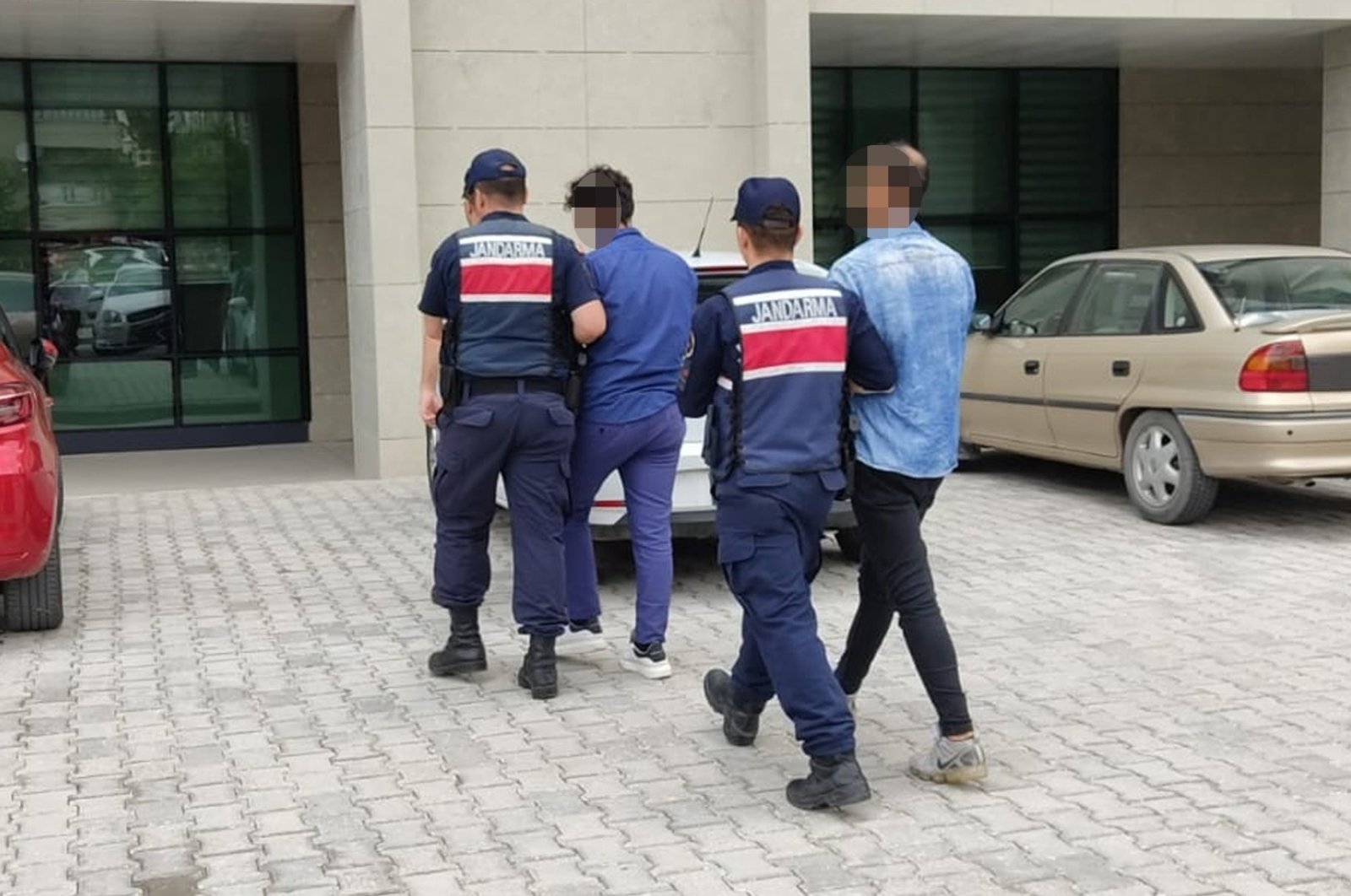 Police escort suspected Daesh terrorists in Kırıkkale, Turkey, June 24, 2022. (IHA Photo)