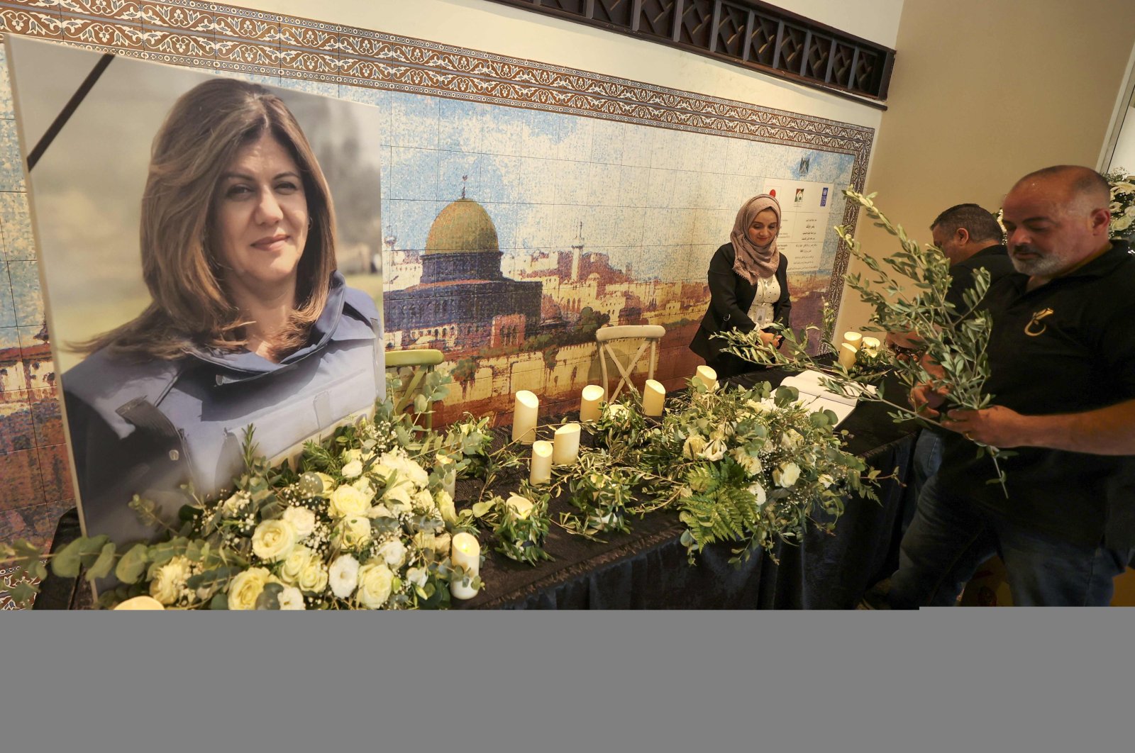 Mourners attend a memorial ceremony for Shireen Abu Akleh to mark the 40th day of the killing of the Al Jazeera journalist, Ramallah, West Bank, June 19, 2022. (AFP Photo)