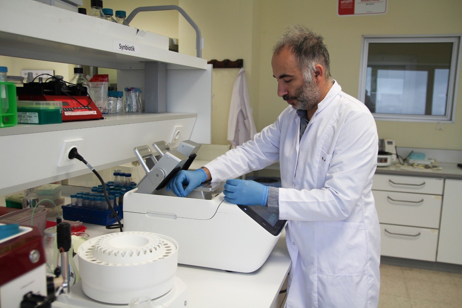 Associate professor Urartu Şeker, the chief developer of the nasal spray, works in his lab, in the capital Ankara, Turkey, June 28, 2022. (AA PHOTO)