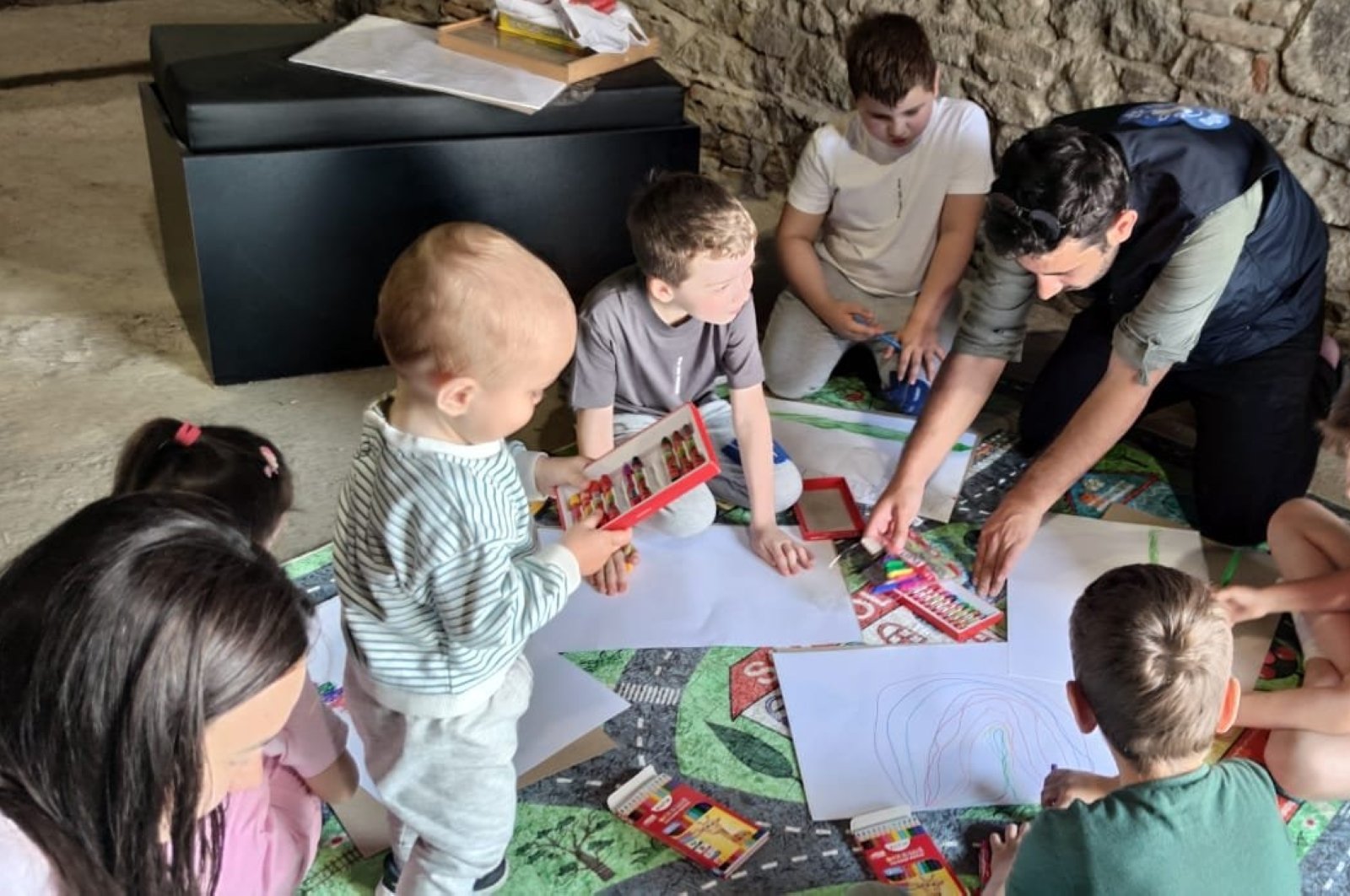 Badan amal Turki menawarkan terapi, permainan untuk anak-anak Ukraina