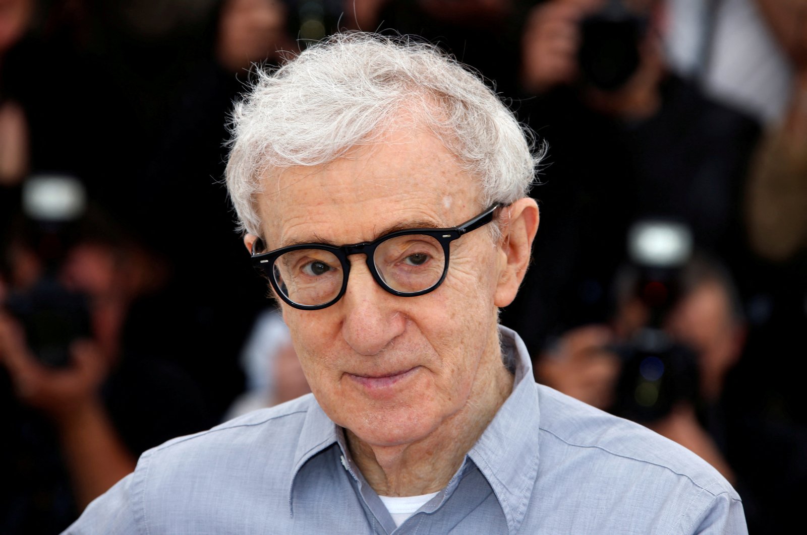 Director Woody Allen poses during a photocall for the film &quot;Cafe Society&quot; out of competition, before the opening of the 69th Cannes Film Festival in Cannes, France, May 11, 2016. (REUTERS)