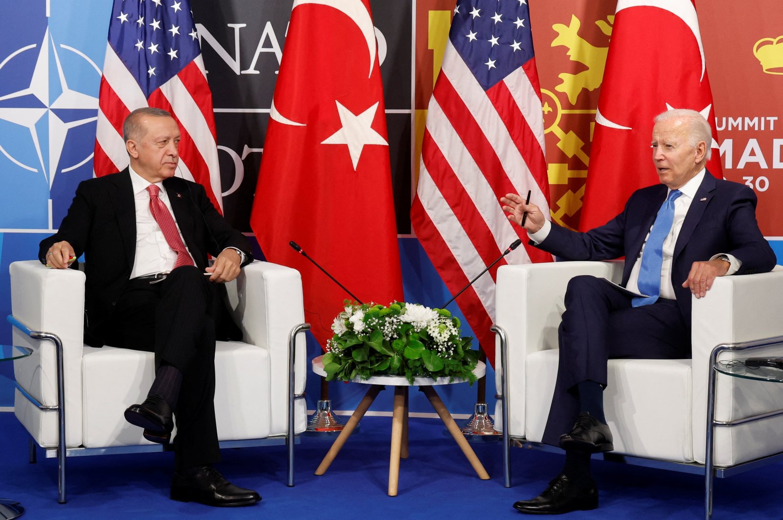 President Recep Tayyip Erdoğan (L) meets U.S. President Joe Biden during the NATO summit in Madrid, Spain, June 29, 2022. (Reuters Photo)