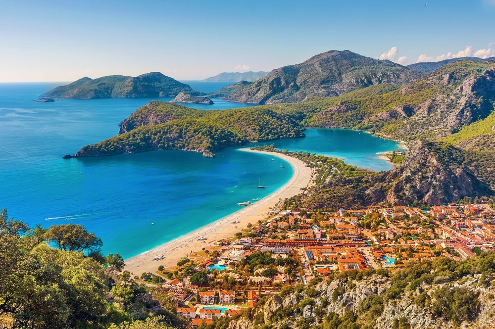 Ölüdeniz beach, Fethiye, Turkey. (Shutterstock Photo)