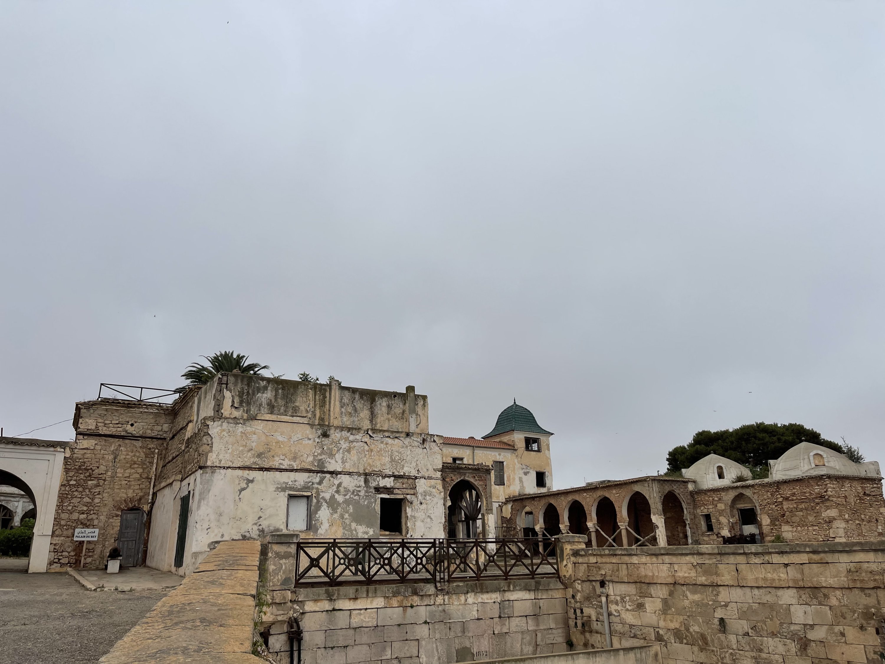 Pemandangan dari Istana Bey, Oran, Aljazair, 4 Juli 2022. (AA) 
