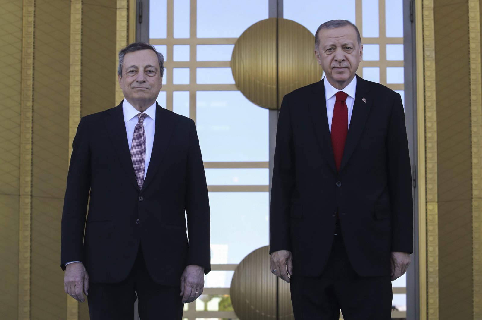 President Recep Tayyip Erdoğan (R) and Italy&#039;s Prime Minister Mario Draghi pose for the media prior to their meeting in the capital Ankara, Turkey, July 5, 2022. (AP Photo)