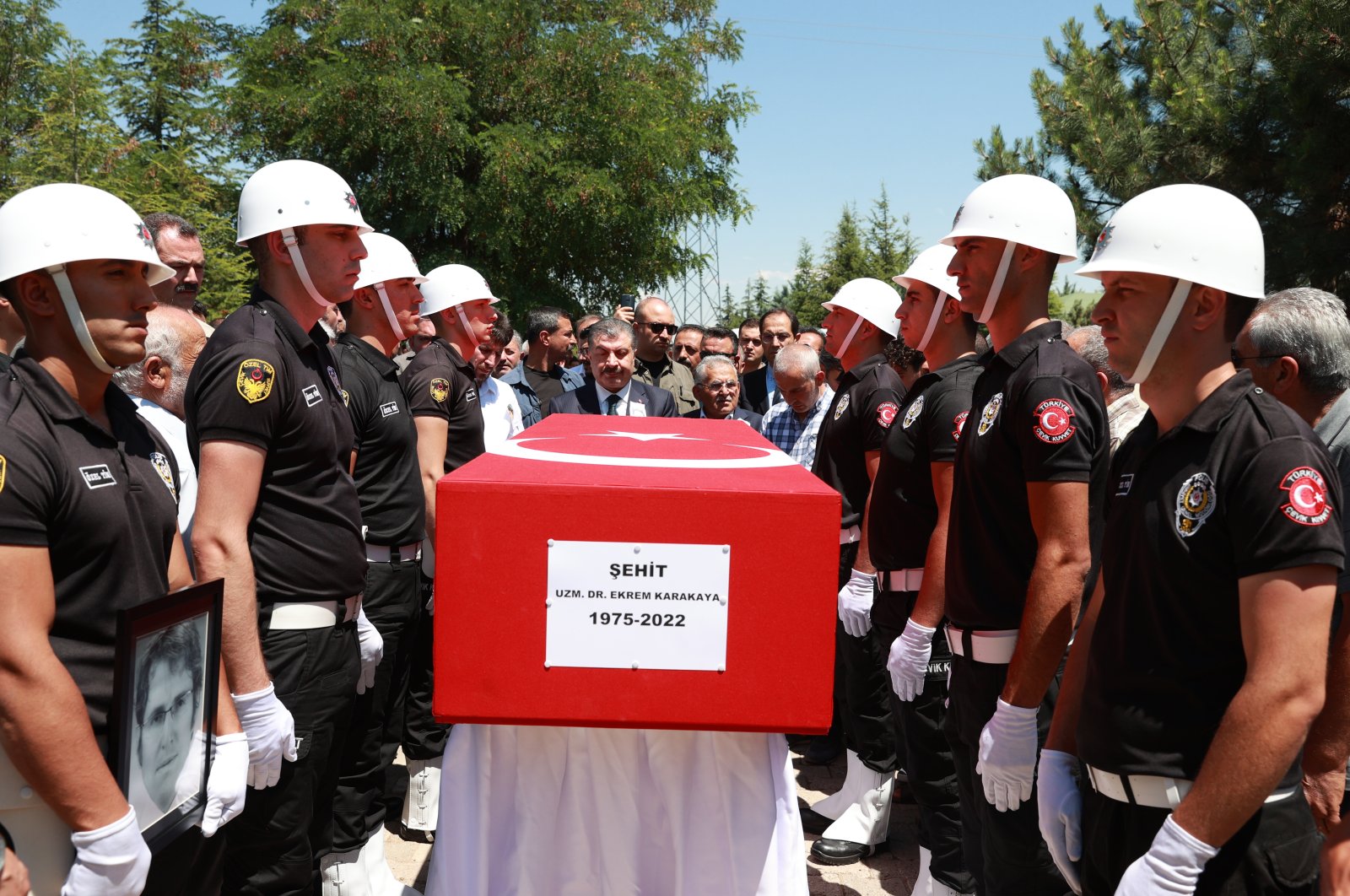 The funeral of Dr. Ekrem Karakaya in Kayseri, central Turkey, July 7, 2022 (AA PHOTO)