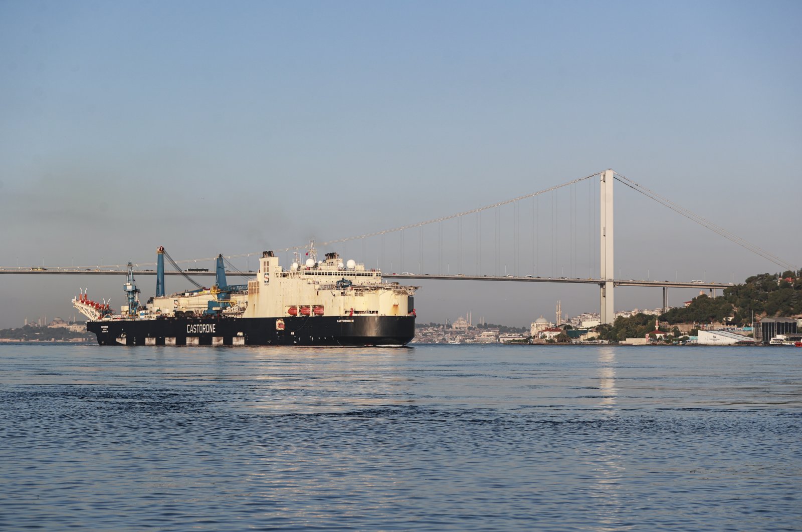 The 325-meter, 56,529-ton Castorone transits the Borposrus, Istanbul, Turkey, July 6, 2022. (AA Photo)