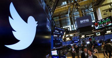 The logo and trading symbol for Twitter is displayed on a screen on the floor of the New York Stock Exchange (NYSE) in New York City, U.S., July 11, 2022. (Reuters Photo)